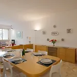 Guesthost - Seaside Dream! Roomy Vacation Appartement
