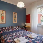 Guesthost - Seaside Dream! Roomy Vacation Appartement